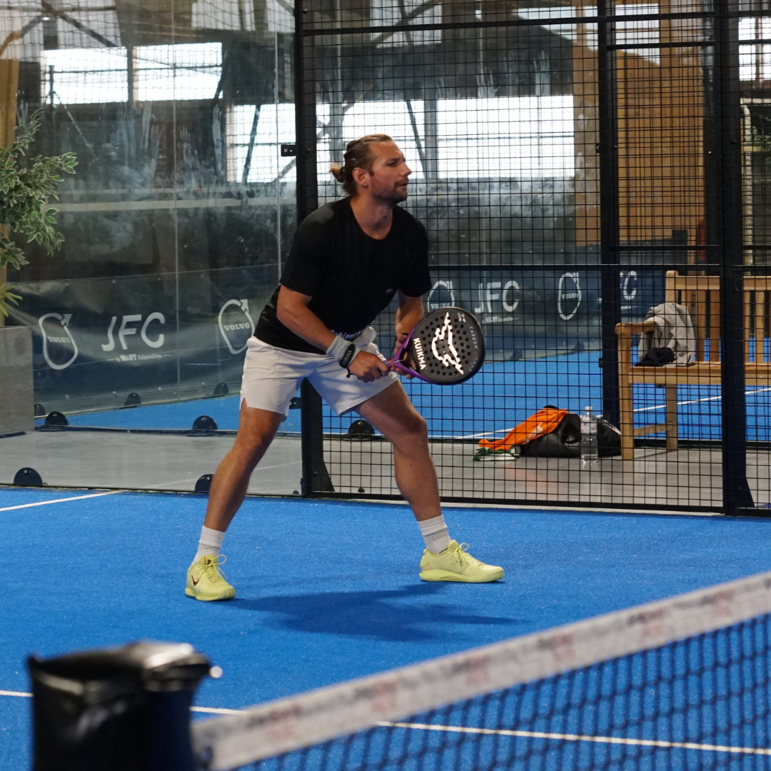 Max, coach de padel au Stadium Caen